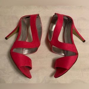 X•APPEAL VERONICA FUSCHIA HIGH HEEL SHOES SIZE 9.5 M Suede Zip Back Pumps